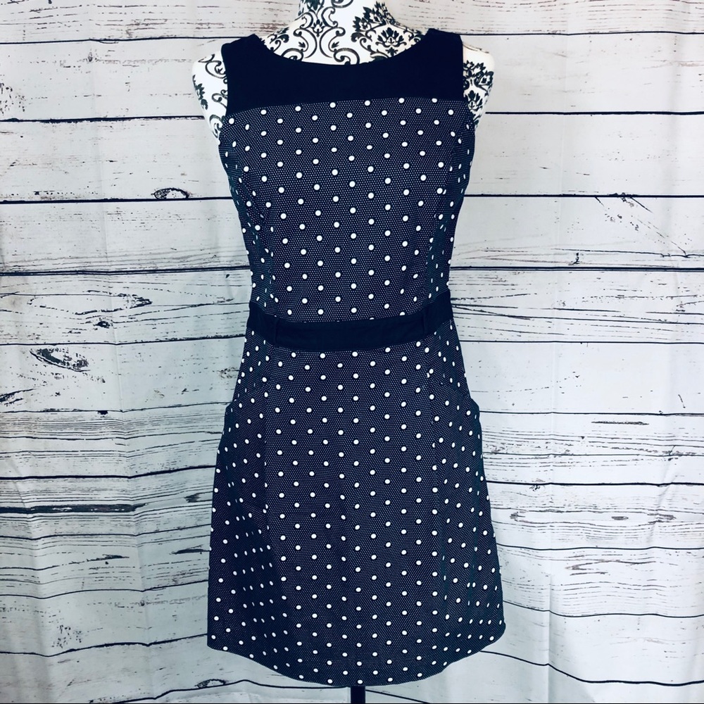 EUC Tommy Hilfiger Polka Dot Dress w/ pockets Navy